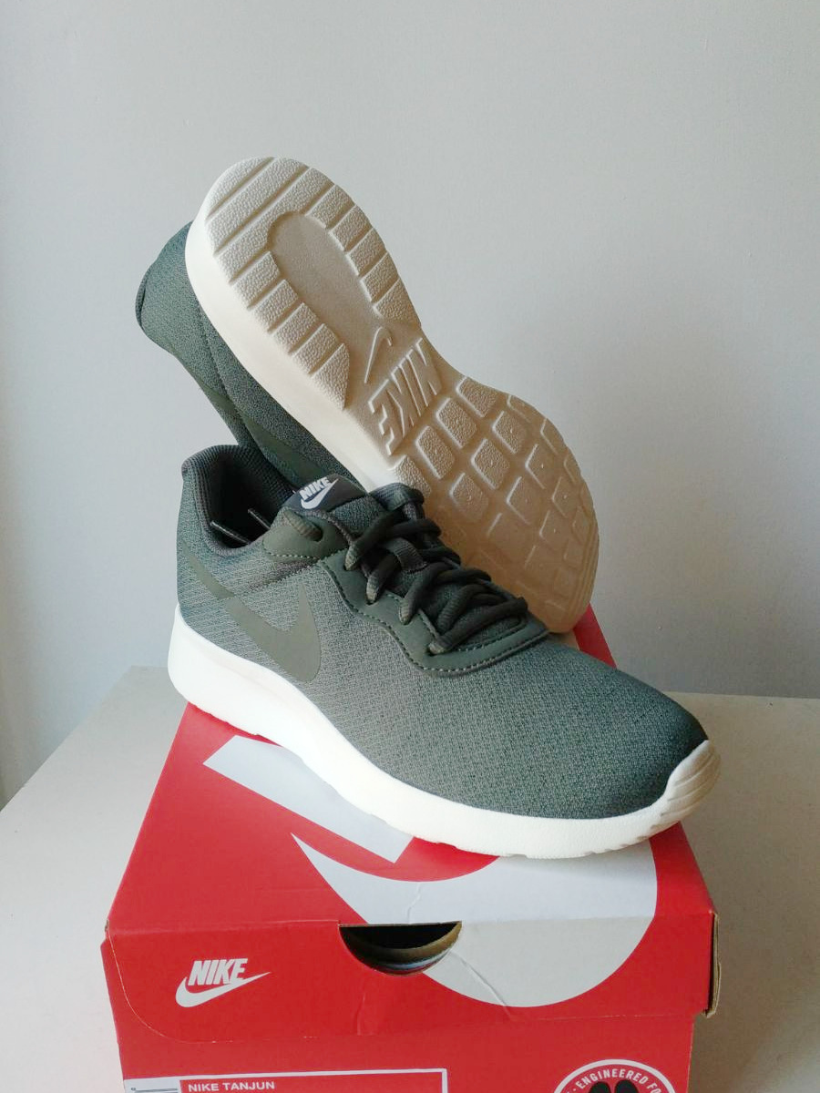Authentic Nike Vortex OG Uomini Regno Unito TAGLIE 9 10 11 palestra Rosso/Grigio Chiaro Retr Authentic Nike Vortex OG Uomini Regno Unito TAGLIE 9 10 11 palestra Rosso/Grigio Chiaro Retr