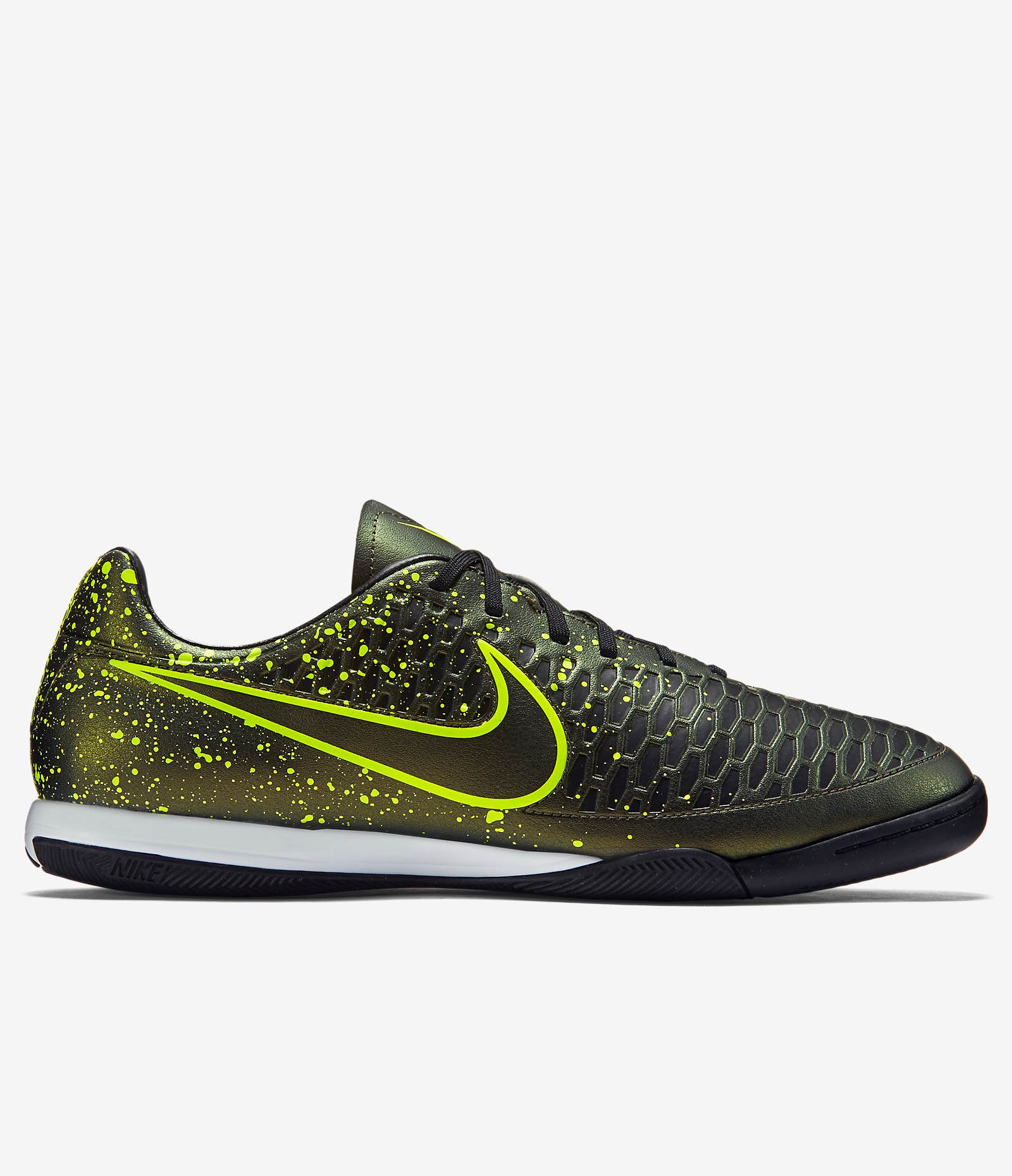 magista indoor soccer shoes