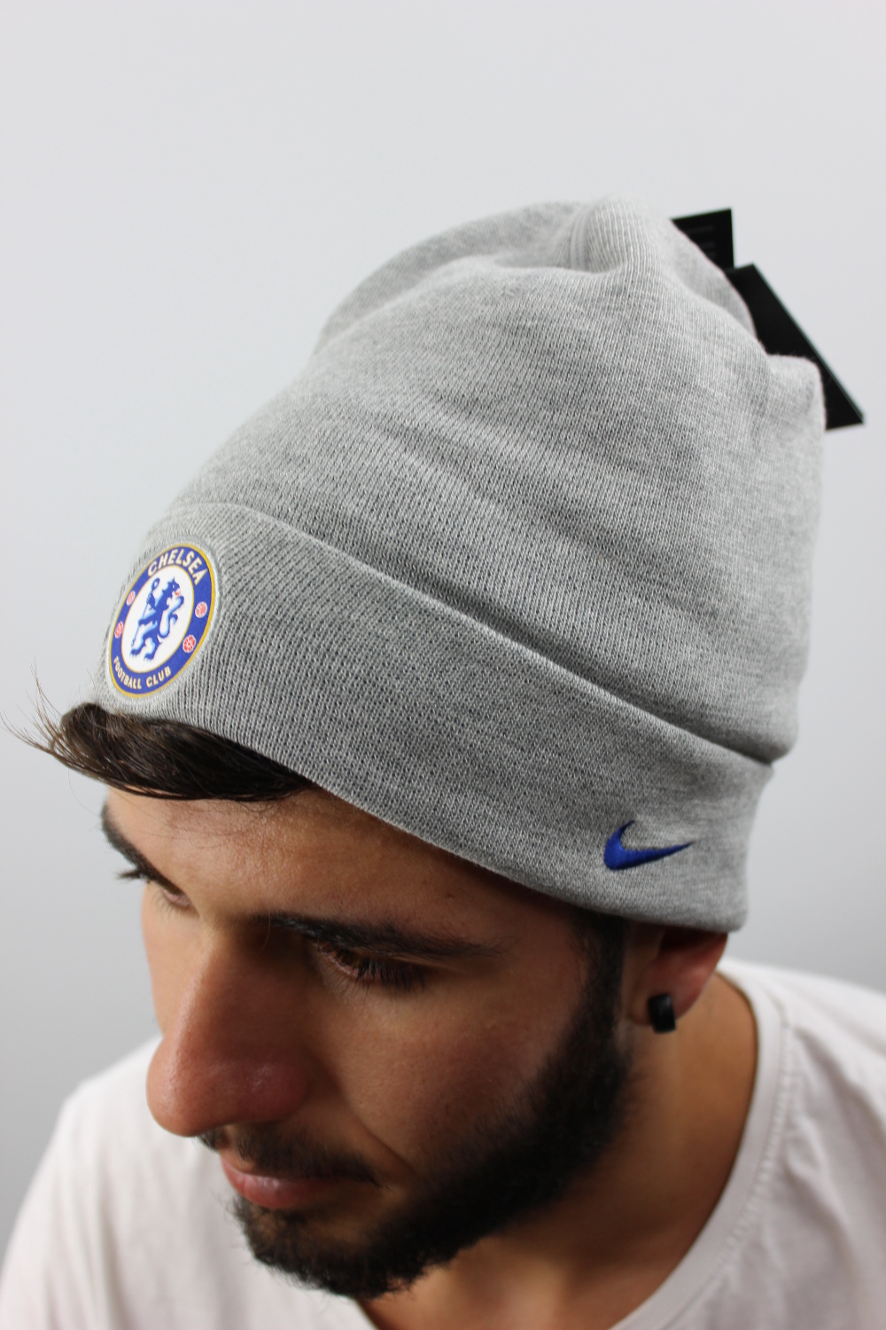 Chelsea FC Knitted Beanie - Official Crest Embroidered Winter Hat For Fans