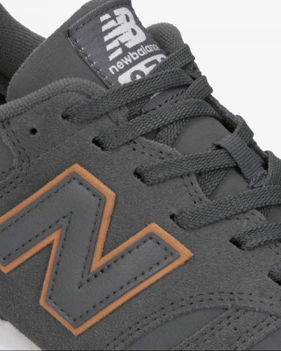 nb 373 modern classics