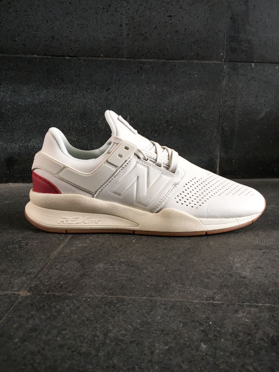 new balance 247 pelle new balance 247 pelle