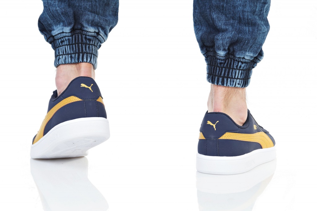 puma smash v2 buck sneakers