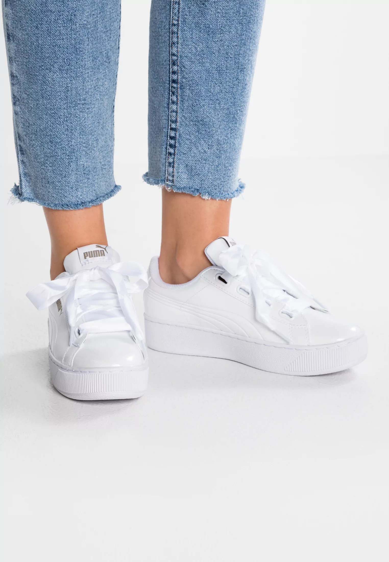 {keywor d} scarpe puma vikky platform
