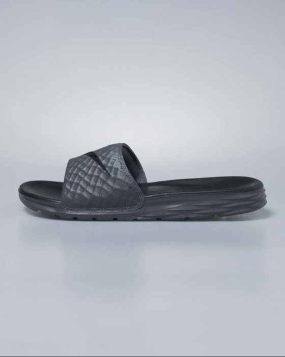ciabatte nike solarsoft