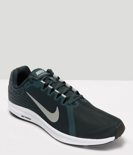 {keywor d} nike crossfit scarpe