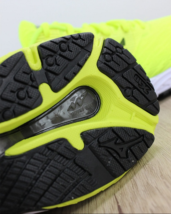 mizuno running giallo