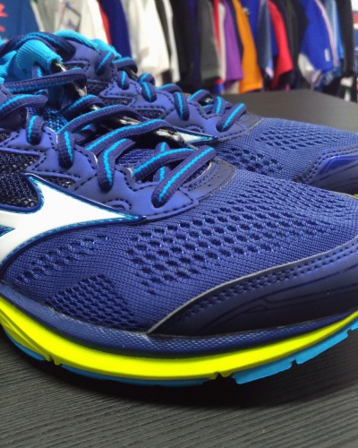 mizuno running a2 2017