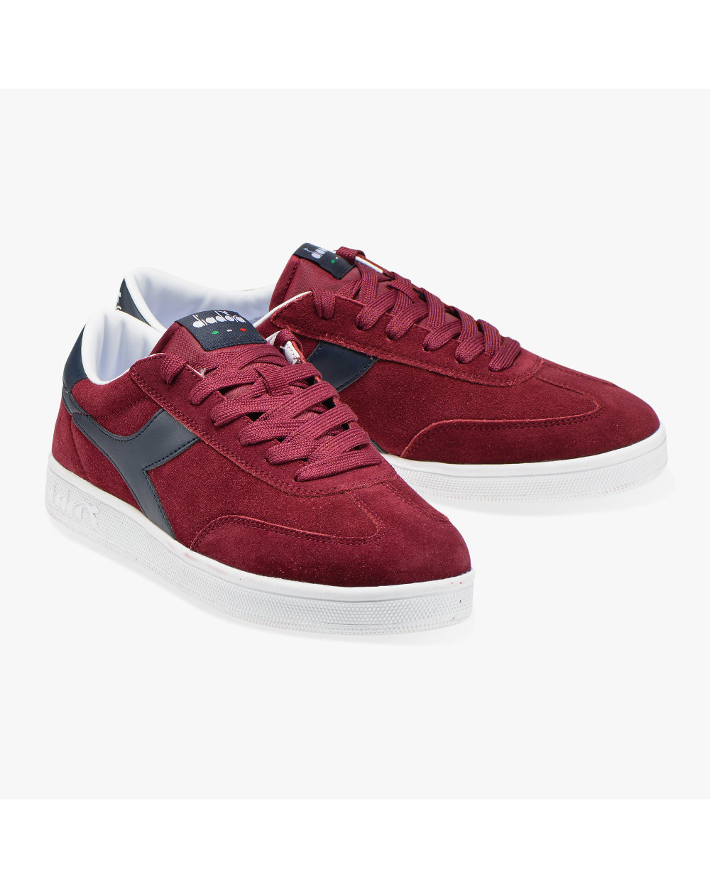Diadora shoes Sneakers Sportive Field red blue lifestyle sportswear Diadora shoes Sneakers Sportive Field red blue lifestyle sportswear