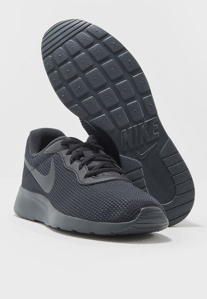 Nike Scarpe Sneakers Sportive Ginnastica Tennis Nero Tanjun SE Roshe style Nike Scarpe Sneakers Sportive Ginnastica Tennis Nero Tanjun SE Roshe style
