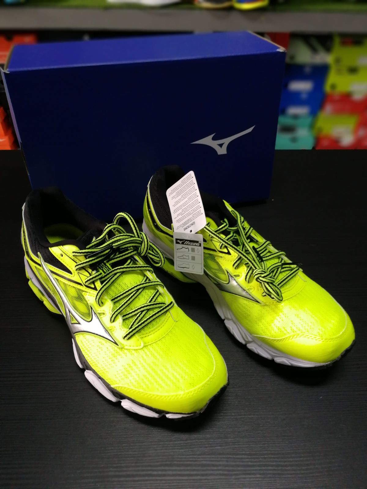 mizuno wave ultima