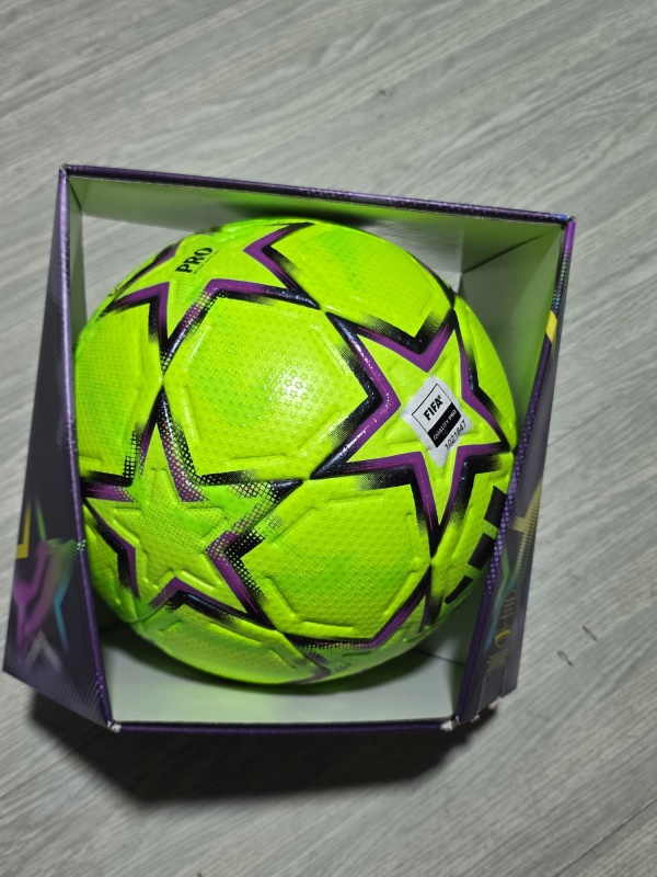 pallone Calcio Ufficiale Official match ball Adidas Uefa Champions League PRO WINTER 2026 27 FLUO - Adidas UEFA Champions League PRO WINTER 2026 27 FLUO Official Match Ball - Ballon de match officiel Adidas UEFA Champions League PRO Hiver 2026-2027 Fluo - Adidas UEFA Champions League PRO WINTER 2026 27 FLUO Offizieller Spielball