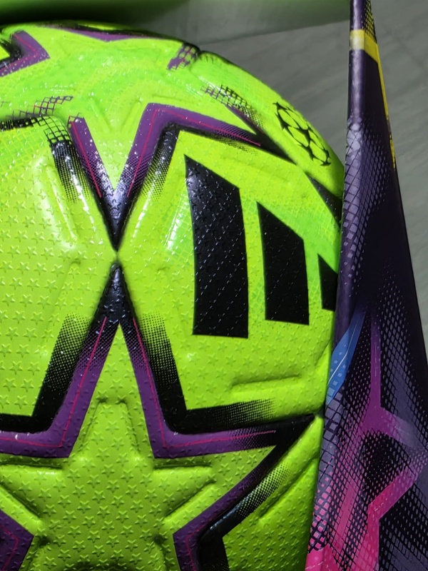pallone Calcio Ufficiale Official match ball Adidas Uefa Champions League PRO WINTER 2026 27 FLUO - Adidas UEFA Champions League PRO WINTER 2026 27 FLUO Official Match Ball - Ballon de match officiel Adidas UEFA Champions League PRO Hiver 2026-2027 Fluo - Adidas UEFA Champions League PRO WINTER 2026 27 FLUO Offizieller Spielball
