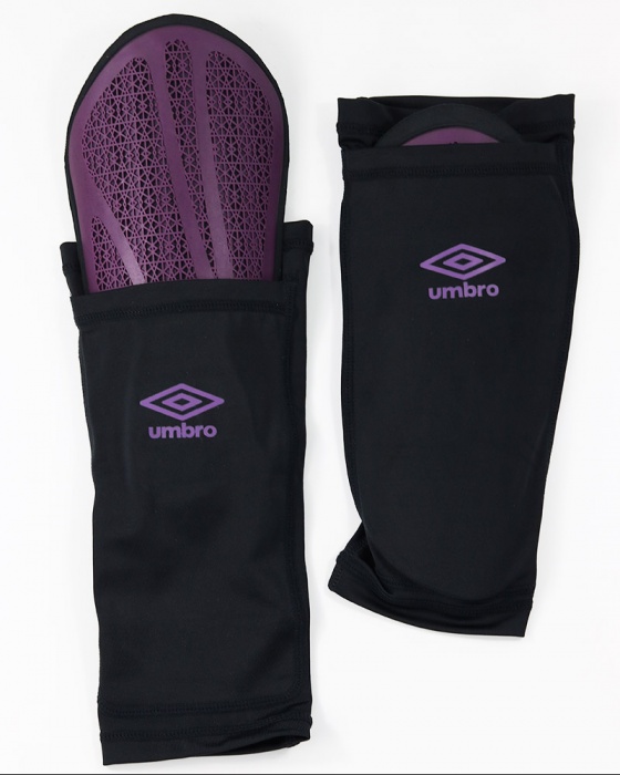 umbro shin guard