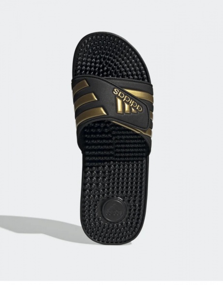 Ciabatte Adidas ADISSAGE unisex mare piscina nuoto tempo libero gomma Nero oro - Adidas ADISSAGE unisex beach slippers swimming pool leisure rubber Black gold - Adidas ADISSAGE chaussons de plage unisexe piscine loisirs caoutchouc Noir or - Adidas ADISSAGE Unisex Strandpantoffeln Schwimmbad Freizeit Gummi Schwarz Gold