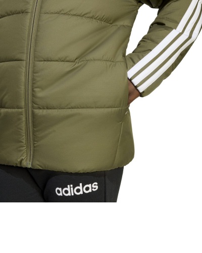 Giubbino Giubbotto Adidas Essentials 3 Stripes J cappuccio Ragazzi Verde Oliva - Adidas Essentials 3 Stripes J Hooded Jacket Boys Olive Green - Veste à capuche Adidas Essentials 3 Stripes J pour garçon, vert olive - Adidas Essentials 3 Stripes J Kapuzenjacke Jungen Olivgrün