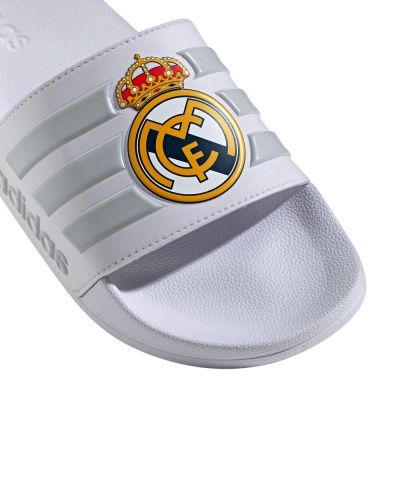 Ciabatte Adidas ADILETTE SHOWER Real Madrid FC unisex mare piscina nuoto tempo libero gomma Bianco - Adidas ADILETTE SHOWER Real Madrid FC unisex sea swimming pool swimming free time rubber slippers White - Chaussons de bain unisexes Adidas ADILETTE SHOWER Real Madrid FC, en caoutchouc, pour la piscine, la mer et les loisirs, blancs - Adidas ADILETTE SHOWER Real Madrid FC Unisex-Slipper für Meer, Schwimmbad, Schwimmen, Freizeit, Gummi, Weiß