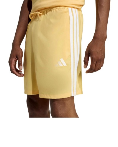 pantaloncini adidas 3 Stripes Chelsea Uomo Poliestere woven con tasche Giallo Bianco - adidas 3 Stripes Chelsea Mens Woven Polyester Shorts with Pockets Yellow White - Short adidas Chelsea 3 bandes en polyester tissé pour homme avec poches, jaune et blanc - adidas 3-Streifen Chelsea Herren-Shorts aus gewebtem Polyester mit Taschen, Gelb/Weiß