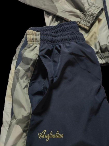 Tuta intera completa Australian TUTA BASELINE FLOW CAMO IN SMASH SPORTSWEAR Poliestere Microfibra Woven Uomo MADE IN ITALY Eclipse Blue - Australian Full Suit BASELINE FLOW CAMO IN SMASH SPORTSWEAR Polyester Microfiber Woven Men\'s MADE IN ITALY Eclipse Blue - Combinaison intégrale Australian BASELINE FLOW CAMO en microfibre de polyester tissée SMASH SPORTSWEAR pour homme, fabriquée en Italie, en  Eclipse Blue - Australischer Ganzkörperanzug BASELINE FLOW CAMO IN SMASH SPORTSWEAR Polyester-Mikrofasergewebe Herren MADE IN ITALY Eclipse Blue