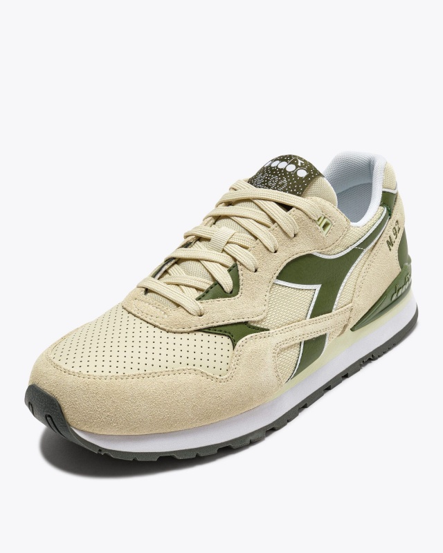 Scarpe sportive sneakers Diadora N.92 ADVANCE T2 Uomo Vera pelle Verde Pesto - Sports Sneakers Shoes Diadora N.92 ADVANCE T2 Mens Genuine Leather Pesto Green - chaussures de sport Sneakers Diadora N.92 ADVANCE T2 pour homme, en cuir véritable vert pesto - Diadora N.92 ADVANCE T2 Herren-Sneaker aus echtem Leder, Pestogrün