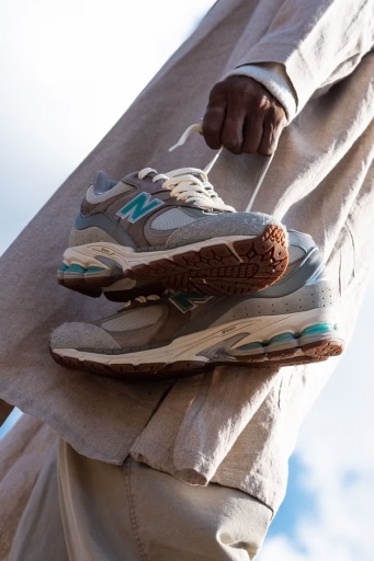 Scarpe sportive sneakers New Balance U2002 Pigskin-Ripstop WOODLAND STONEWARE Unisex - Sports shoes sneakers New Balance U2002 Pigskin-Ripstop WOODLAND STONEWARE Unisex - Baskets New Balance U2002 en cuir de porc ripstop, motif Woodland Stoneware, unisexe - New Balance U2002 Sportschuhe/Sneaker aus Schweinsleder-Ripstop-Material in der Farbe Woodland Stoneware, Unisex