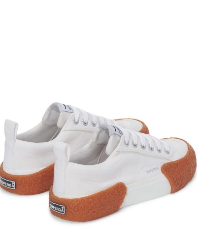Scarpe sportive sneakers Superga 2660 STRIPE BIG BUMPERS Canvas UNISEX WHITE-GUM - Sports shoes sneakers Superga 2660 STRIPE BIG BUMPERS Canvas UNISEX WHITE-GUM - Chaussures de sport sneakers Superga 2660 STRIPE BIG BUMPERS Toile UNISEXE BLANC-GUM - Sportschuhe Sneakers Superga 2660 STRIPE BIG BUMPERS Canvas UNISEX WHITE-GUM