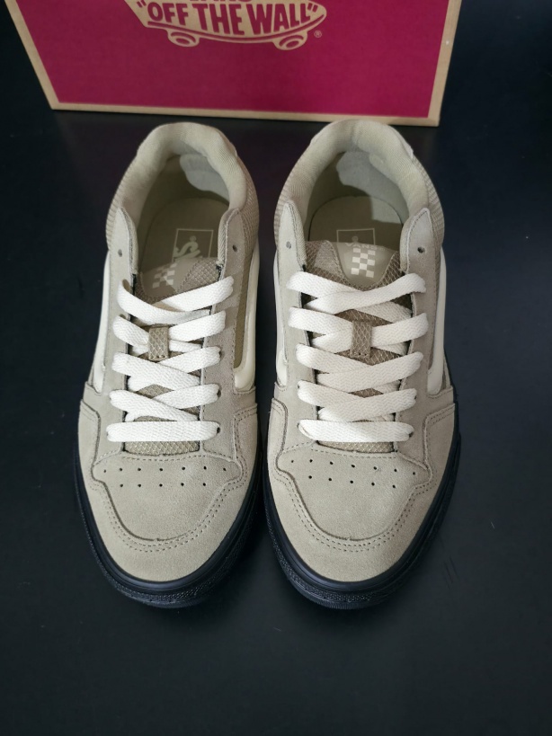 Scarpe sportive sneakers VANS Caldrone BLOS BLACK Incense Suede mesh - Sports shoes sneakers VANS Caldrone BLOS BLACK Incense Suede mesh - Baskets de sport VANS Caldrone BLOS NOIR Encens Daim Mesh - Sportschuhe Sneaker VANS Caldrone BLOS BLACK Incense Wildleder Mesh