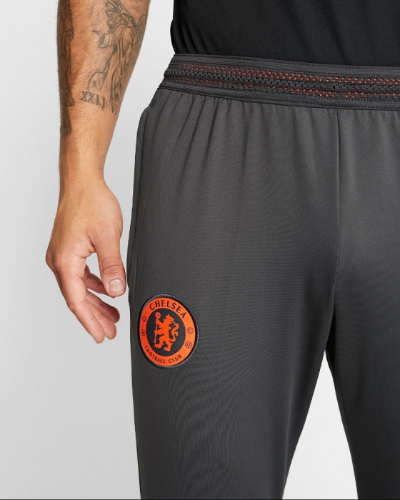 nike chelsea training pants
