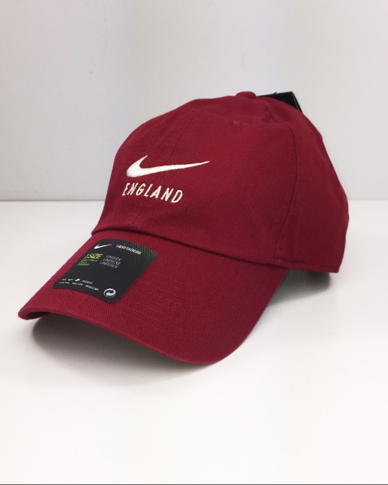 cappello nike rosso