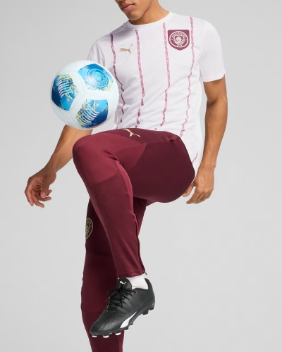 maglia Allenamento Puma MANCHESTER CITY MCFC Pre Match Stadium 2025 uomo Bianco Amaranto - Training Shirt Puma MANCHESTER CITY MCFC Pre Match Stadium 2025 Mens White Amaranth - Maillot d entraînement Puma MANCHESTER CITY MCFC Pre Match Stadium 2025 Homme Blanc Amarante - Trainingsshirt Puma MANCHESTER CITY MCFC Pre Match Stadium 2025 Herren Weiß Amaranth