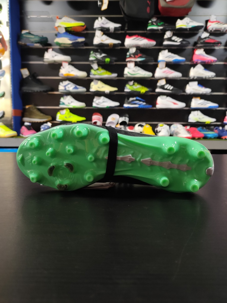Scarpe da calcio Adidas Predator League Artificial Grass AG Nero - Football Boots Adidas Predator League Artificial Grass AG Black - Chaussures de football Adidas Predator League pour gazon artificiel AG noires - Adidas Predator League Fußballschuhe für Kunstrasen AG Schwarz
