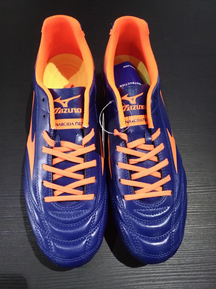 navy blue mizuno cleats