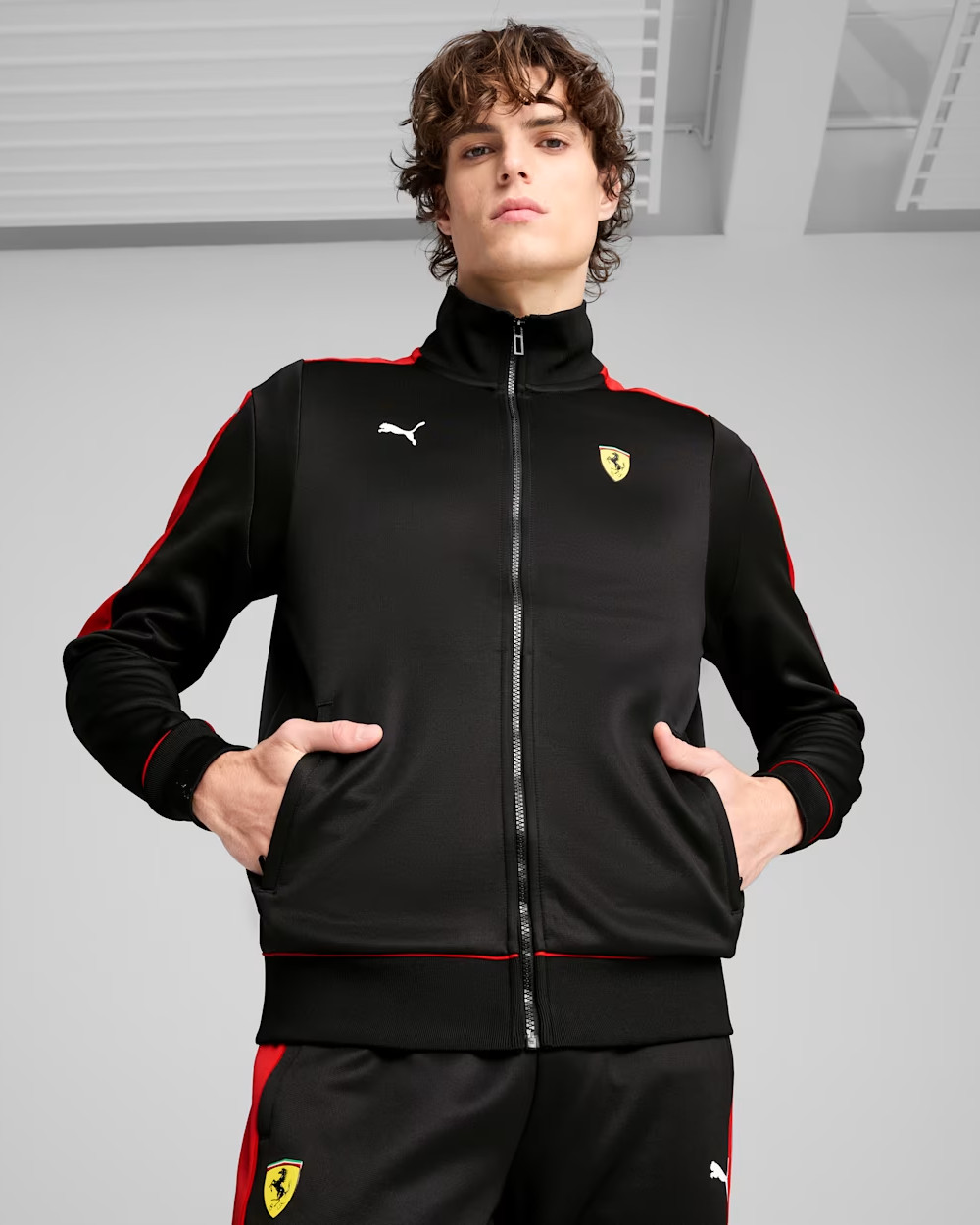 Ferrari Puma Giacca tuta sportiva Race MT7 Nero poliestere Cotone 2025 - Foto 1 di 15